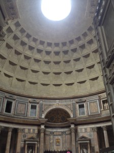 Interior of Pantheon with view of oculus