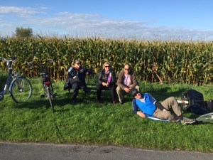 Here's the group stopping for the first break.