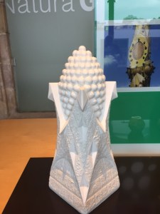 For the design of the capitals of the tops of the towers on the three facades Gaudi chose twinned polyhedrons, the result of studying crystals.