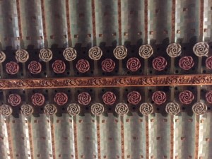 Ceiling detail all around the central window.