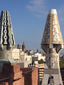 This direction you can see the Agbar tower in the distance (not there in Gaudi's time)