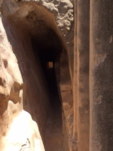 The channel through which that water flowed in ancient times.